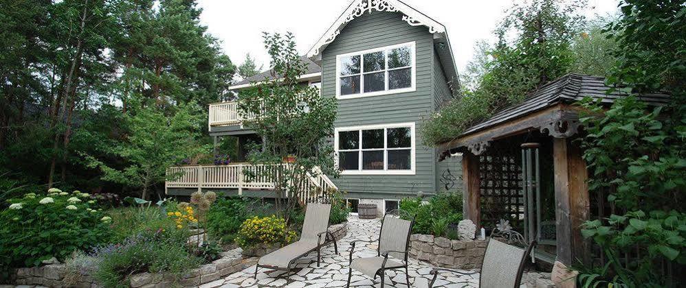Craigleith Manor Bed & Breakfast Collingwood Bagian luar foto