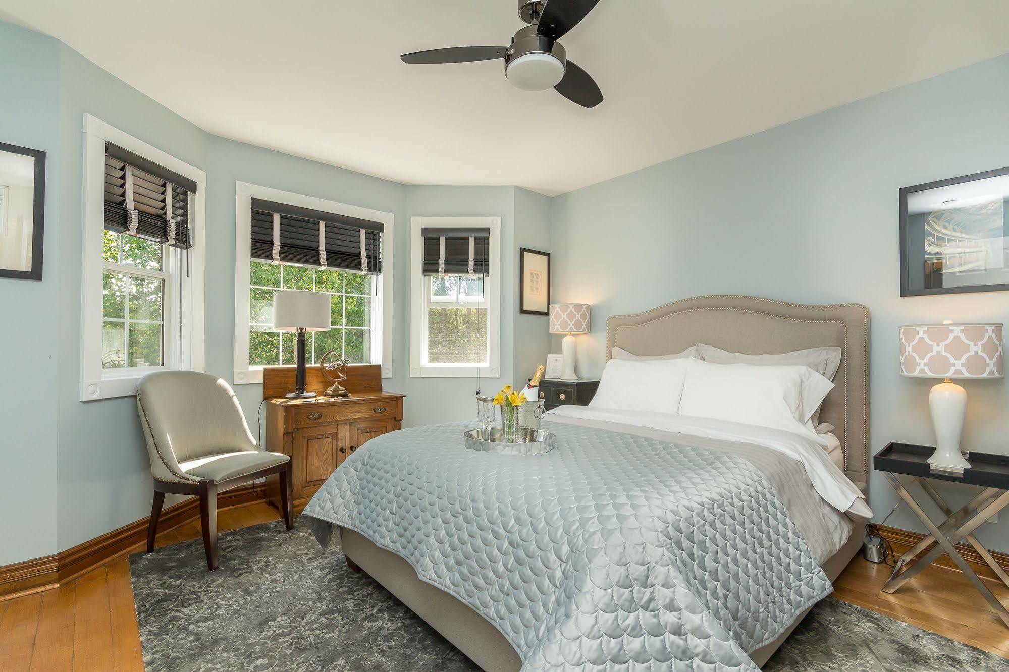 Craigleith Manor Bed & Breakfast Collingwood Bagian luar foto