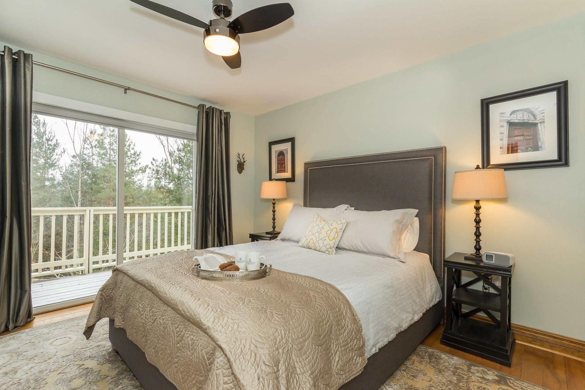 Craigleith Manor Bed & Breakfast Collingwood Bagian luar foto