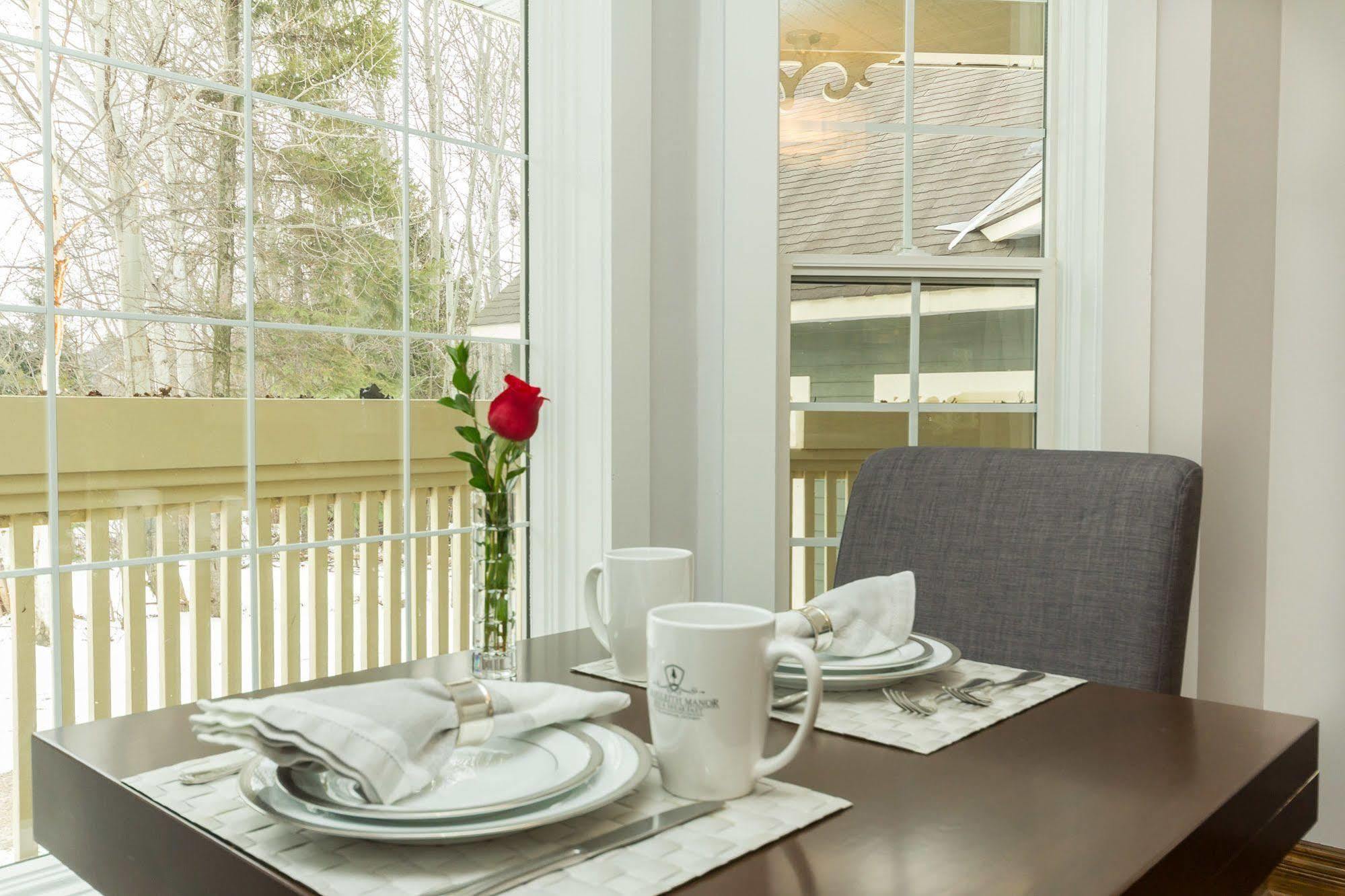 Craigleith Manor Bed & Breakfast Collingwood Bagian luar foto